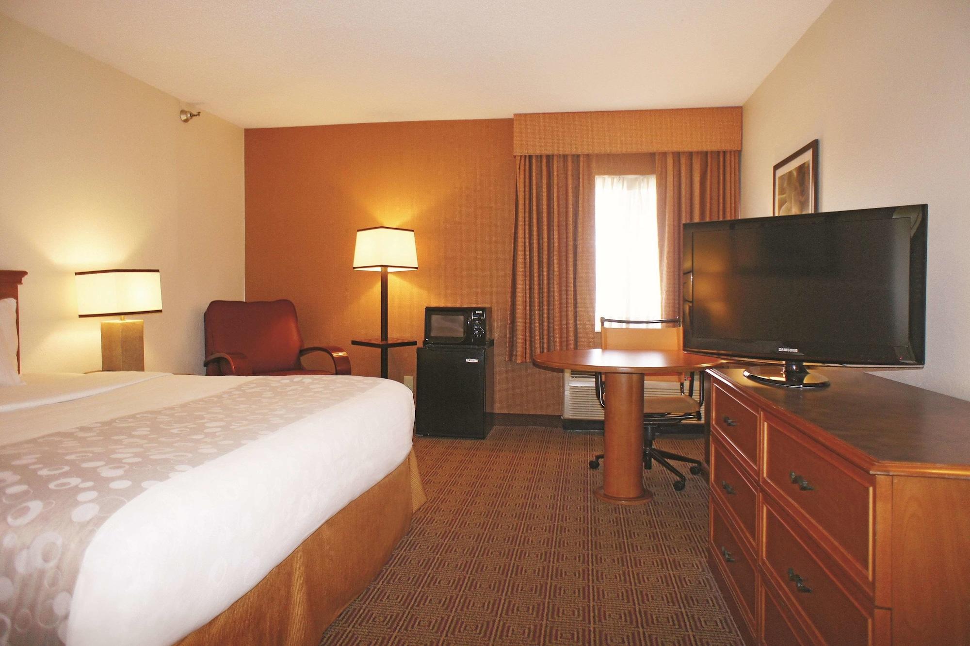 La Quinta Inn By Wyndham Kansas City North North Kansas City Buitenkant foto
