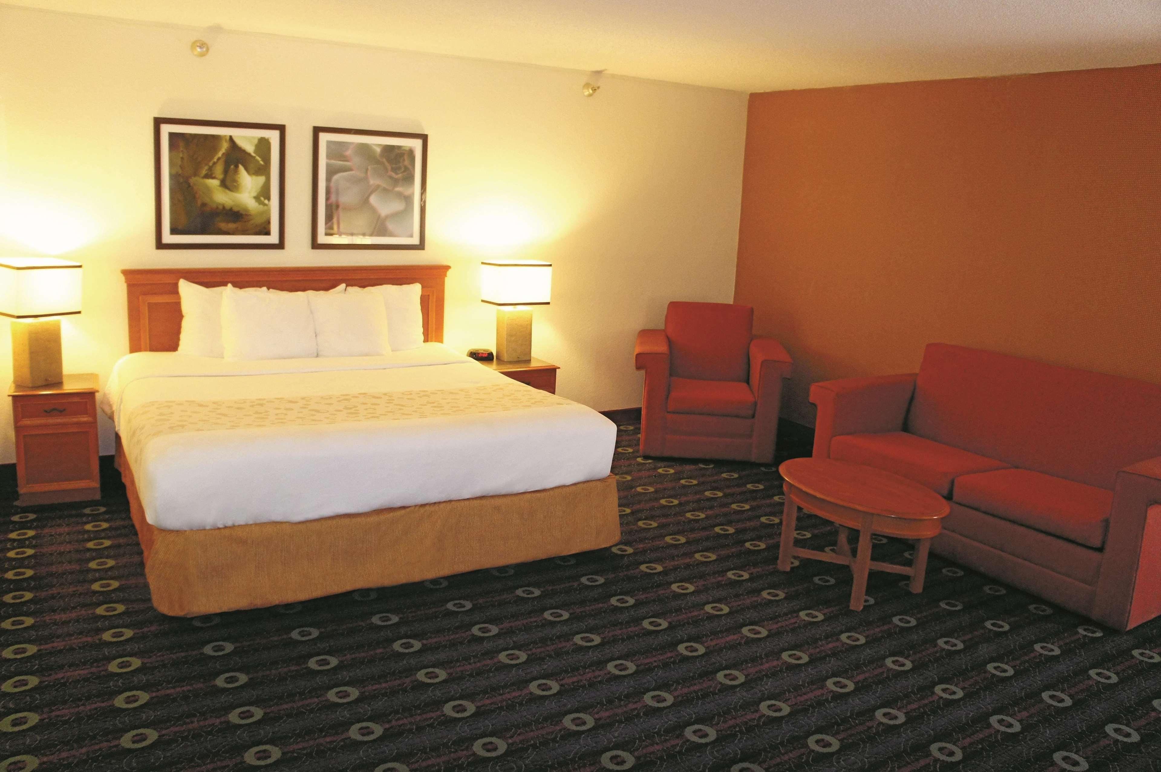 La Quinta Inn By Wyndham Kansas City North North Kansas City Buitenkant foto
