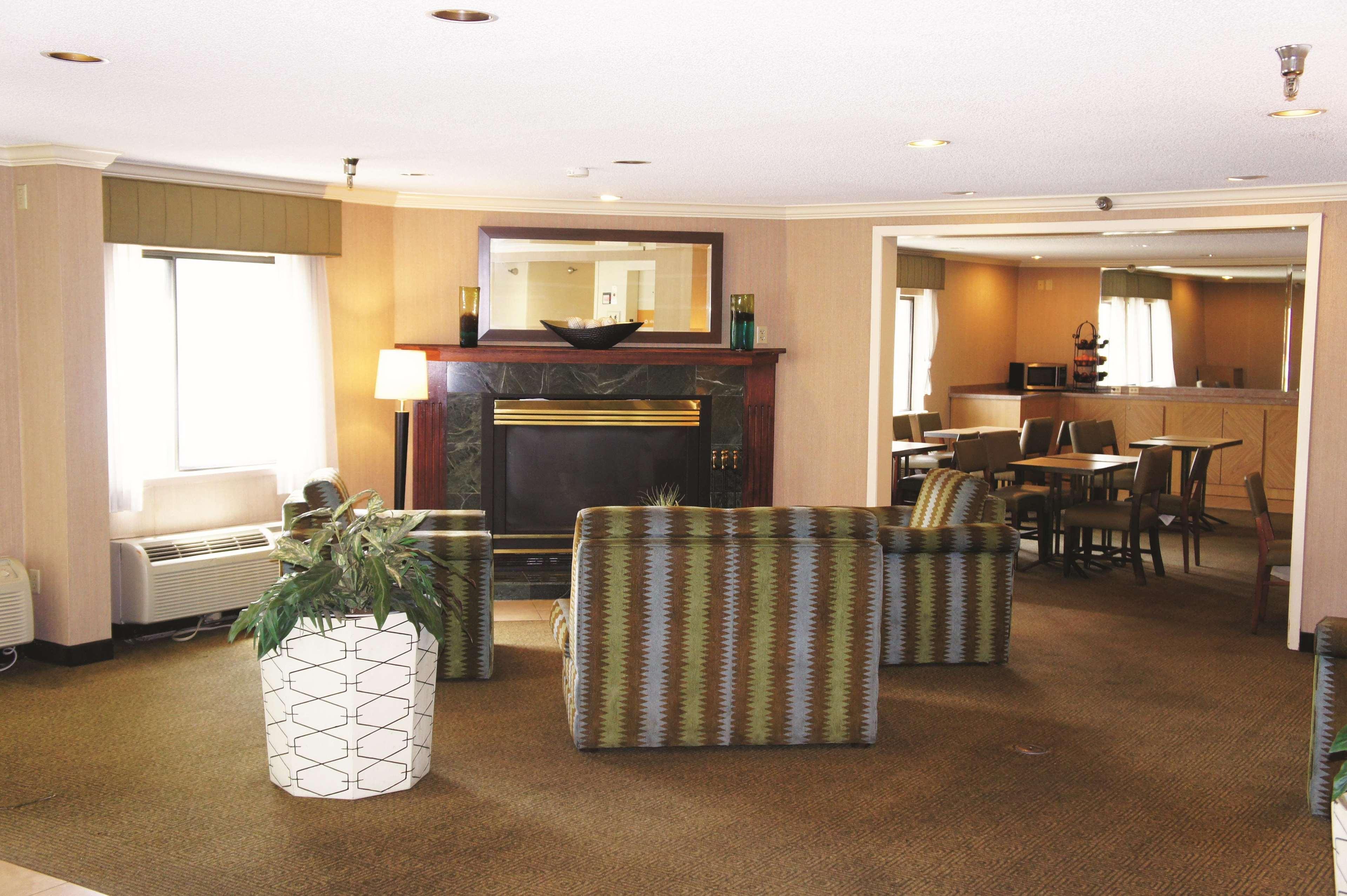 La Quinta Inn By Wyndham Kansas City North North Kansas City Buitenkant foto